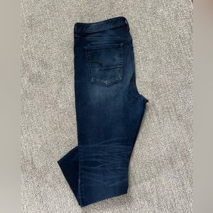 American Eagle The Dream Jean Super Hi-Rise Jegging 14 Short